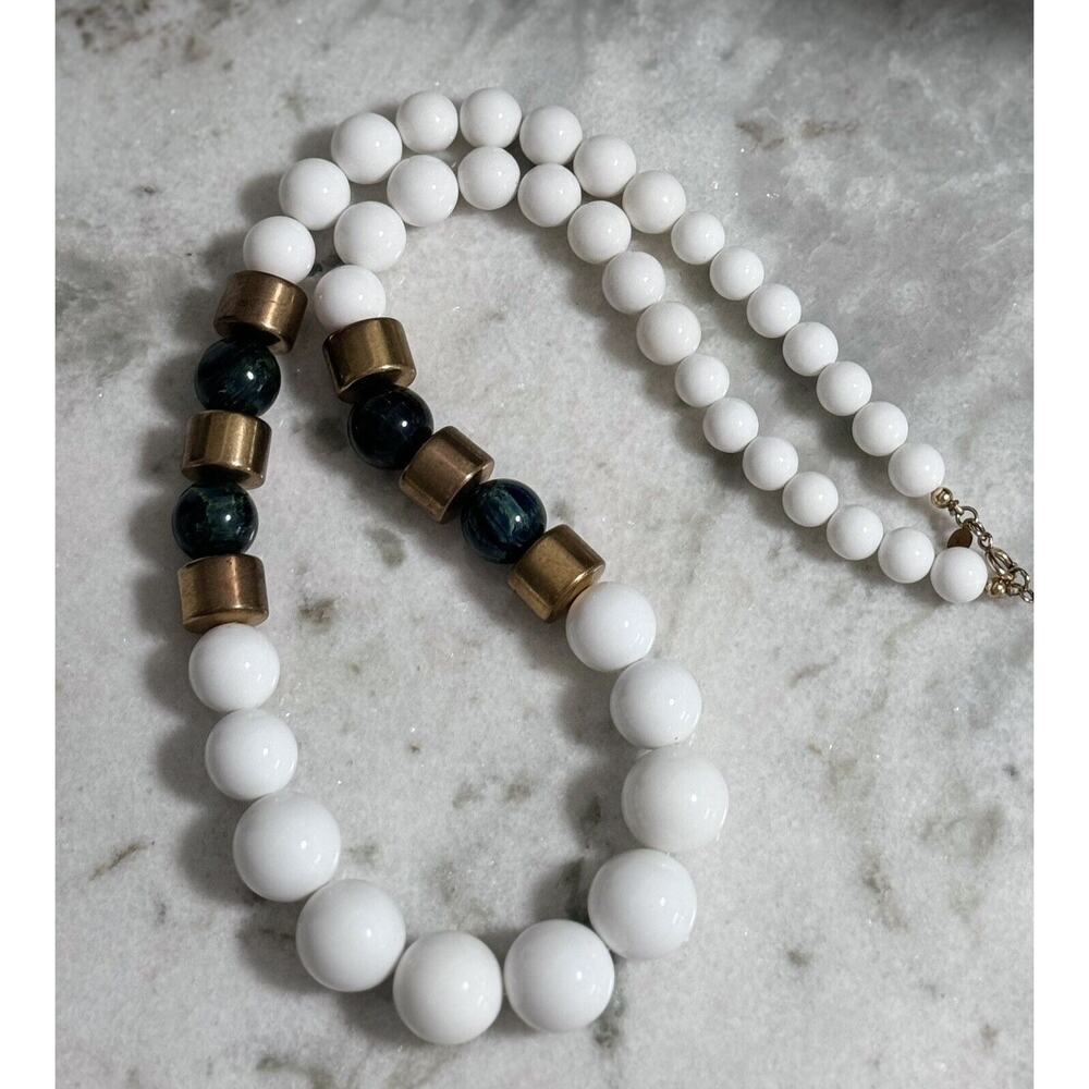 Vintage Cadoro Signed Chunky Lucite & Green Bakelite Beaded Necklace 30in - Picture 9 of 11